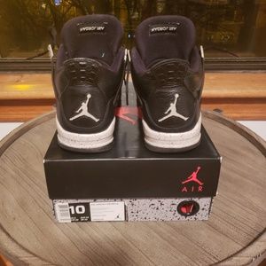 Air Jordan 4's retro